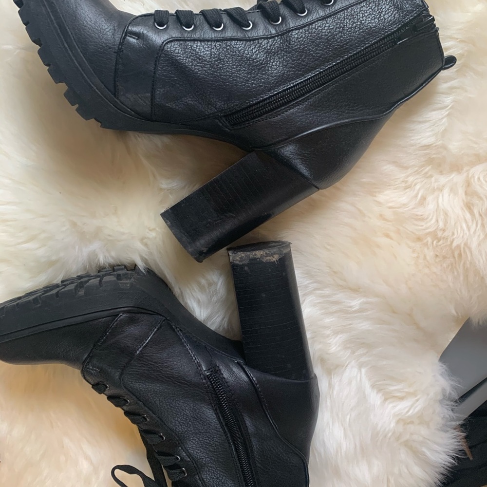 Boots - Picture 3 of 3